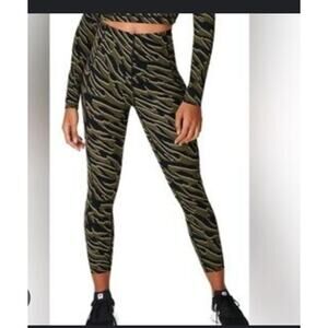 Sweaty Bettt High Waist Green Full Length Leggings Size: 8-10